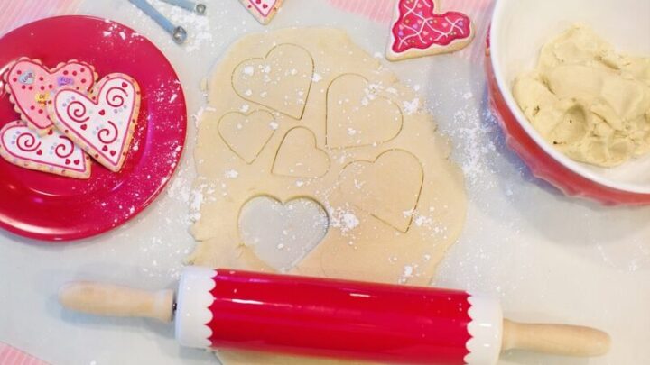 Valentine’s Day Frosted Sugar Cookies Recipe