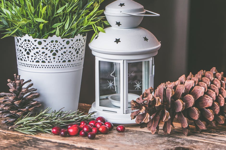 10 Ideas for Christmas Decor That Works All Year