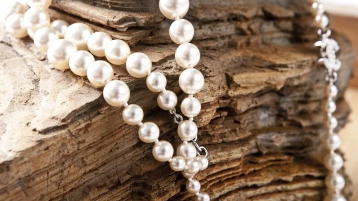 How to Clean Natural Pearl Jewelry